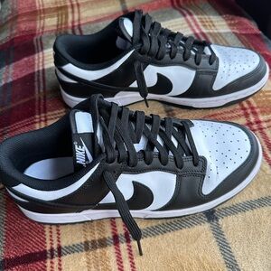 Nike Dunks Low sz 9